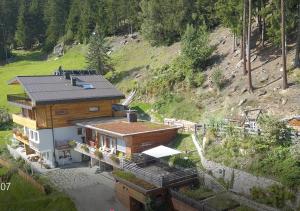 Vedere de sus a Apart-Chalet Talblick