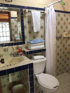 Koupelna v ubytování Casa del Retoño + 37 fotografií