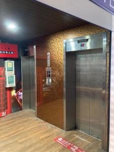 Foto dalla galleria di 慶爾喜旅館西門捷運館Gugis Inn a Taipei