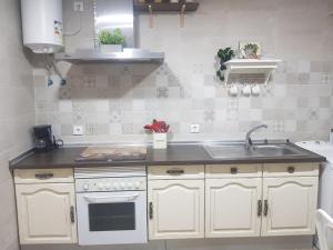 Foto dalla galleria di Apartamento Stylety Plaza del Reloj a Talavera de la Reina Altre 11 foto