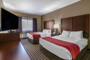 Postel nebo postele na pokoji v ubytování Comfort Inn Fort Collins North
