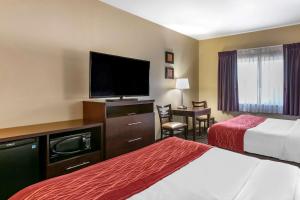 Postel nebo postele na pokoji v ubytování Comfort Inn Fort Collins North