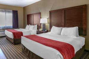 Postel nebo postele na pokoji v ubytování Comfort Inn Fort Collins North