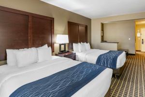 Postel nebo postele na pokoji v ubytování Comfort Inn Fort Collins North