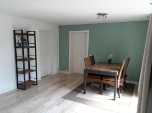 Fotografie z fotogalerie ubytování Ferienwohnung Zürcher v destinaci Chieming