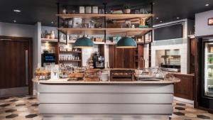 Lounge nebo bar v ubytování Staybridge Suites Newcastle by IHG