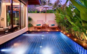 Der Swimmingpool an oder in der Nähe von Khanom Beach Resort And Spa