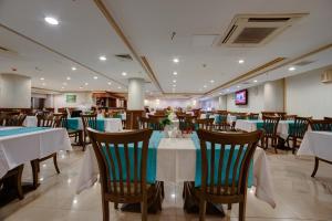 Restaurace v ubytování Yücesoy Liva Hotel Spa & Convention Center Mersin