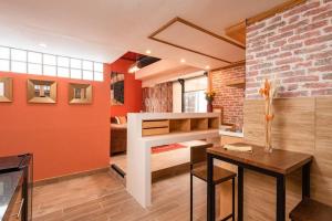 Μια τηλεόραση ή/και κέντρο ψυχαγωγίας στο luxury Andino Ciudad real & 1 bed