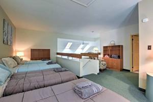 Gallery image of LAKEFRONT Penthouse at Jack Frost Big Boulder in Lake Harmony +14 photos