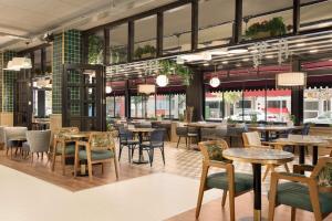 Zona de lounge sau bar la Ramada Residences by Wyndham Balikesir