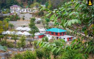 Gallery image of LivingStone Riverside Camping Bir in Bīr