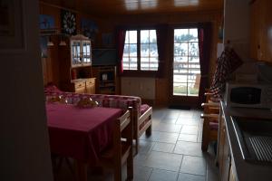 Dapur atau dapur kecil di Le Petit Refuge - Lupins