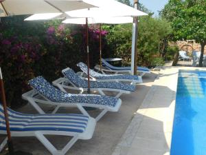 Bazén v ubytování Elegant Villa in Sant Miquel de Balansat with Private Pool nebo v jeho okolí