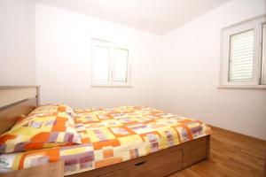 Fotografie z fotogalerie ubytování Spacious apartment in Žrnovo with shared pool 100 m² v destinaci Korčula