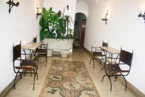 Posedenie v ubytovaní Comfortable Apartment in the Heart of Rome, 65m², City View