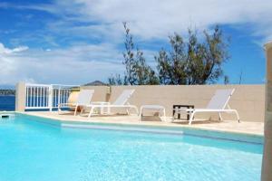 Bazen u ili blizu objekta 2 bedrooms villa at Saint Barthelemy 500 m away from the beach with sea view private pool and terrace