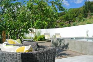 Gallery image of 5 bedrooms villa with private pool enclosed garden and wifi at Santo Antonio das Areias 4 km away from the beach in Marvão