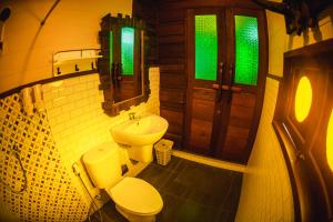 Koupelna v ubytování Suankaew​ art​ hostel​ + 37 fotografií