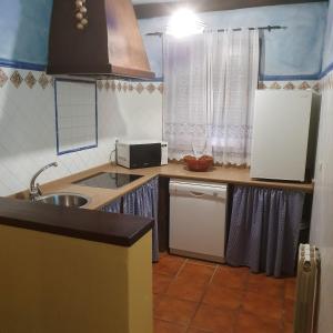 A kitchen or kitchenette at Charming House in Hornachuelos with Shared Pool