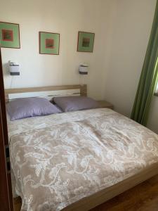 Postel nebo postele na pokoji v ubytování Apartmán Lesníček