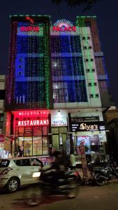 Gambar di galeri bagi Hotel Surya Palace di Chaumu