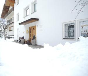 Apartments Montblanc Sella during the winter