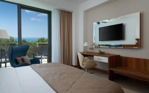 Телевизор и/или развлекательный центр в Приморье Grand Resort Hotel 5*