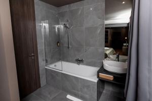 Koupelna v ubytování Kongres Hotel Roca