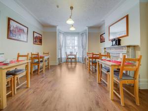 Gallery image of The Regent Guest House in Southampton