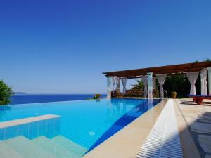 The swimming pool at or close to Villa Penelope Spartia Kefalonia