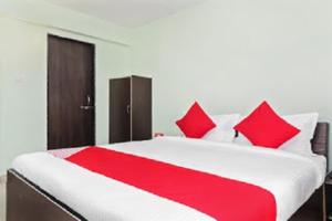 Imagine din galeria proprietății Hotel Nandanvan by Royal Stay în Lonavala