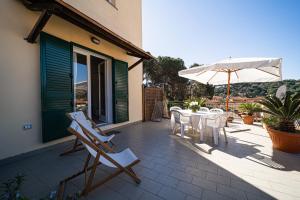 Imagen de la galería de Appartamenti Lilly a Porto Azzurro, en Porto Azzurro