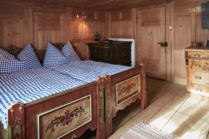 Postel nebo postele na pokoji v ubytování Nostalgie Bed & Breakfast Chrämerhus