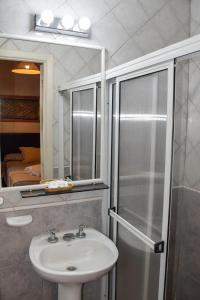 Ένα μπάνιο στο Hotel Nordico