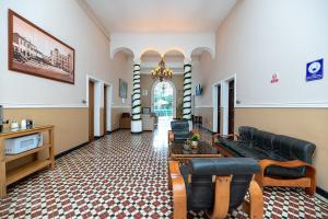 Posezení v ubytování Hotel Ayenda Skall 1319