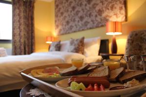 Jedlo v ubytovaní bed & breakfast alebo blízkom okolí