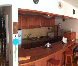 Kuchnia lub aneks kuchenny w obiekcie Apartamento Neptuno playa 06