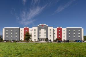 Gallery image of Candlewood Suites Fayetteville Fort Bragg, an IHG Hotel in Fayetteville