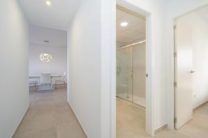A bathroom at Linara