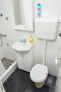 Koupelna v ubytování Vikend kuća Planinski raj