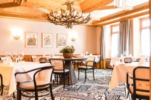Posezení v ubytování Hotel Steinbock Pontresina