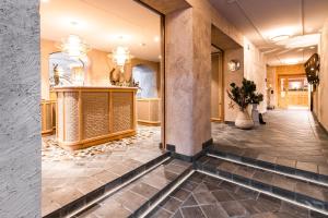 Лоби или рецепция в Hotel Steinbock Pontresina