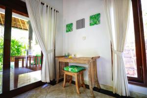 Φωτογραφία από το άλμπουμ του Kirana Homestay σε Αμέντ +54 φωτογραφίες