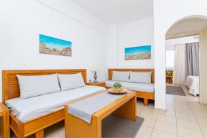 Gallery image of Villa Mare Monte ApartHotel in Malia