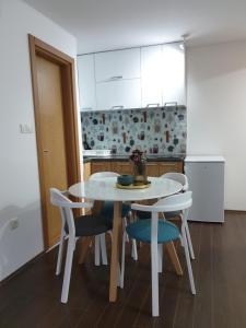 Gallery image of Apartman Lisica 24 in Divčibare