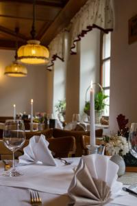 En restaurant eller et andet spisested på Hotel Schwarzbeerschänke Pobershau