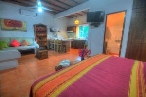 TV/trung tâm giải trí tại Bungalows Las Margaritas 2