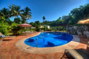 Hồ bơi trong/gần Bungalows Las Margaritas 2 +37 ảnh