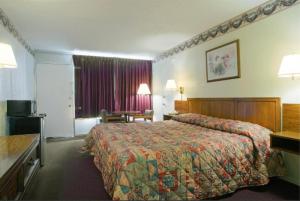 Afbeelding uit fotogalerij van Americas Best Value Inn Loudon Lenoir City in Loudon